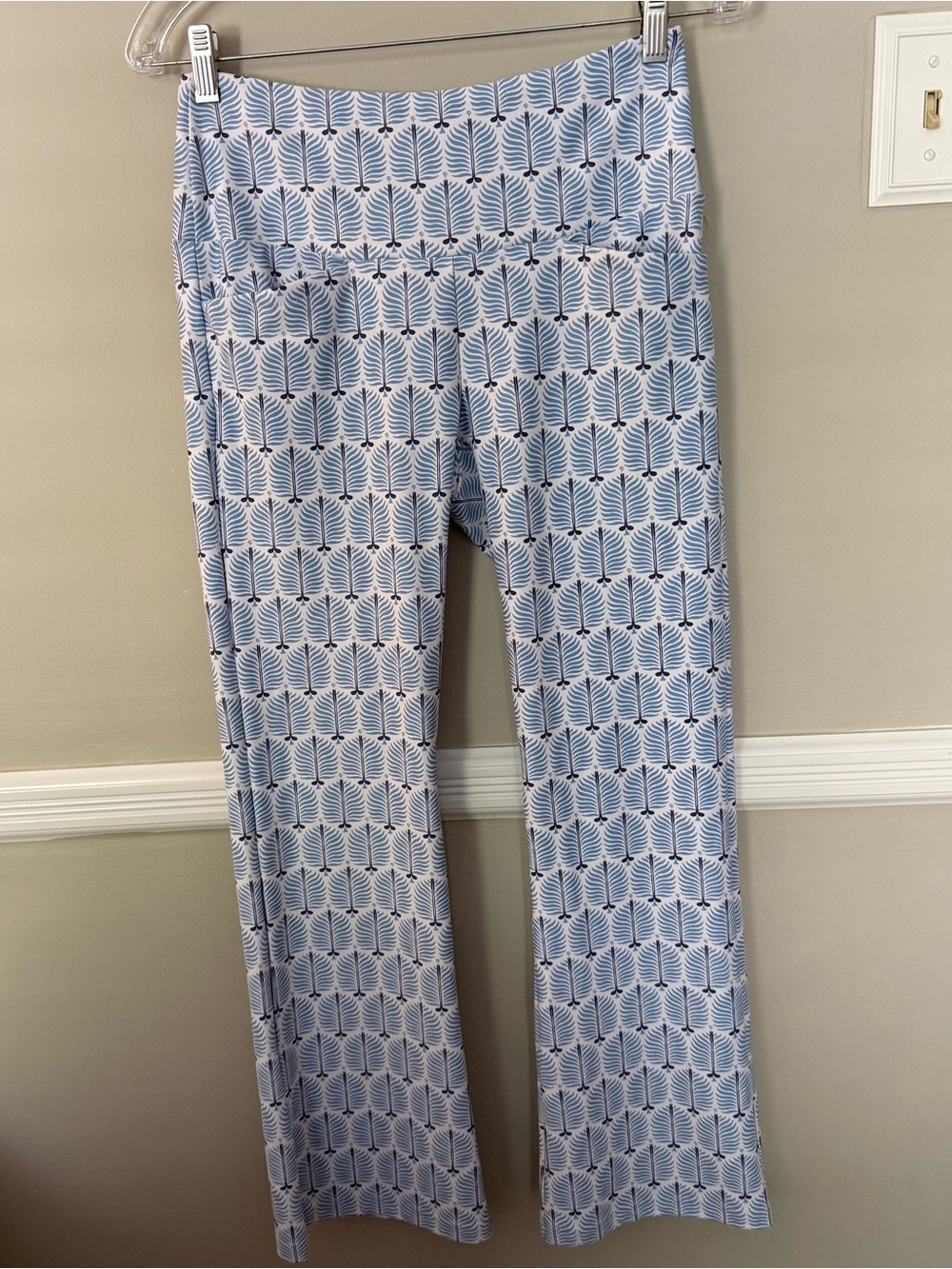 Smith & Quinn Blue Printed Women’s Cropped Pants - Sz XS